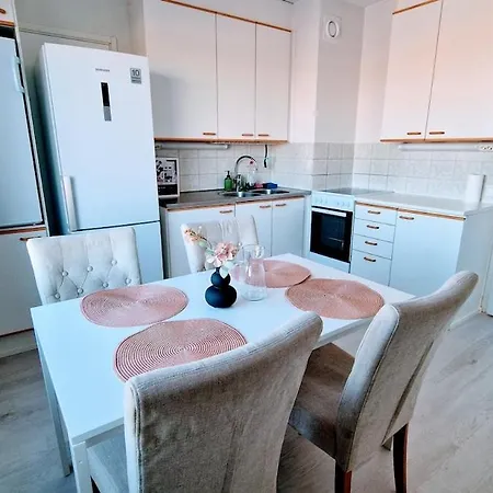 Sky High Living - Spacious With Panoramic View * Espoo